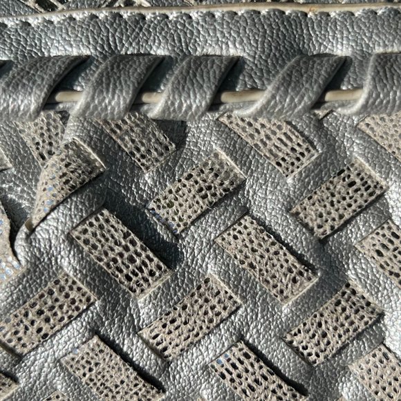 Leather Woven Texture Clutch Purse With Removable Chain - Color Metallic Silver - Picture 4 of 6